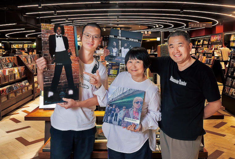 誠品書店行銷總監謝淑卿（中）指出，連鎖不複製是誠品核心優 勢，亦是發想特色活動的重要根源。