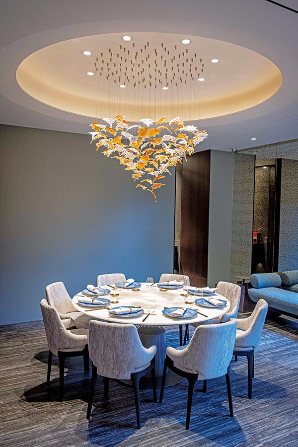 aMaze心宴餐廳今年8月開幕，空間優雅主打高端餐飲