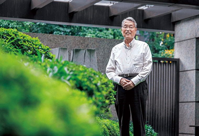 保利馬董事長施振榮自承，正與時間賽跑，只剩四年時間就要再度退休、全心投身公益。