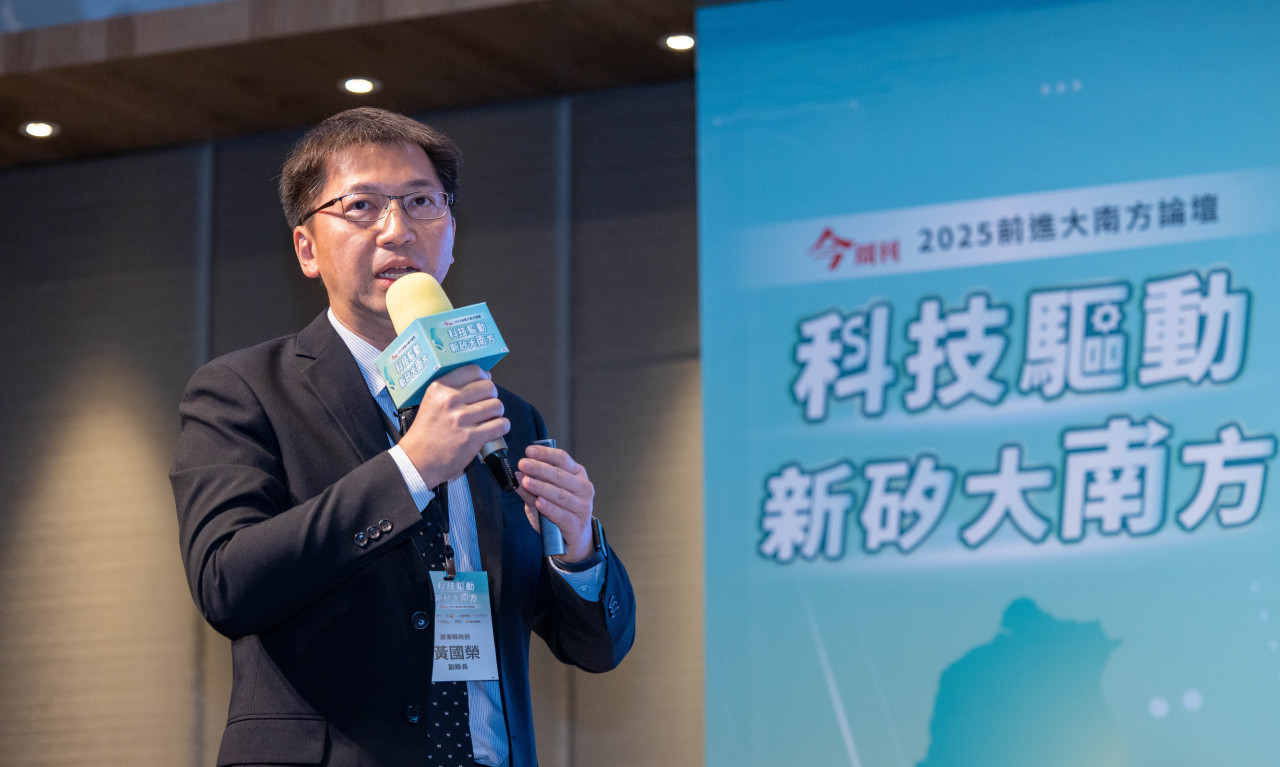 屏東副縣長黃國榮指出,屏東作為全國唯一核定的國家太空發射場域,未來也會在科學園區內邀集相關廠商進駐,整體而言,跟南部各縣市一起進行產業的提升。