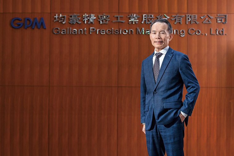 均豪董事長陳政興指出，針對現在當紅的面板級封裝（FOPLP），公司也 有相關設備在客戶端驗證中。