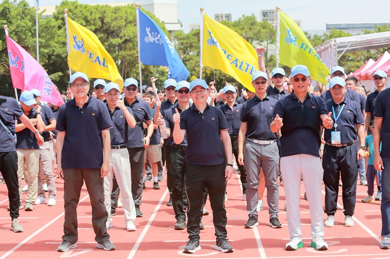 瑞昱半導體39週年家庭日,邱順建帶領瑞昱主管群領跑。(圖/瑞昱半導體提供)