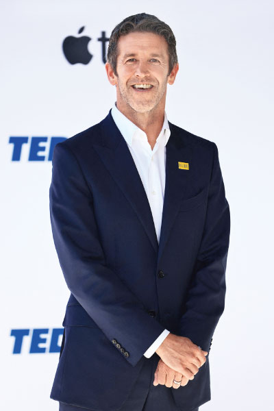 蘋果新執行長特納斯能否靠折疊手機 扭轉市占下滑趨勢,成為市場焦點。