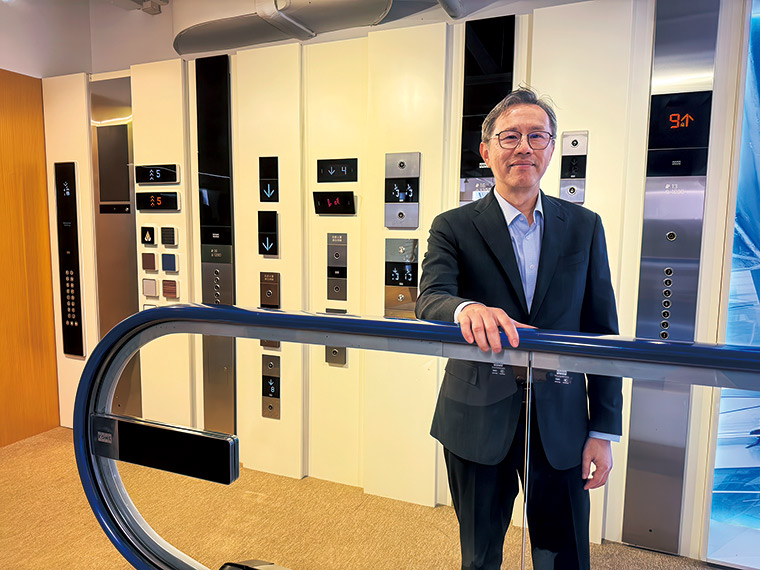 通力大中華區財務副總裁賴家台深知，瞄準中高端商辦只 是第一步，想要擴大在台市占，勢必得打進住宅市場。