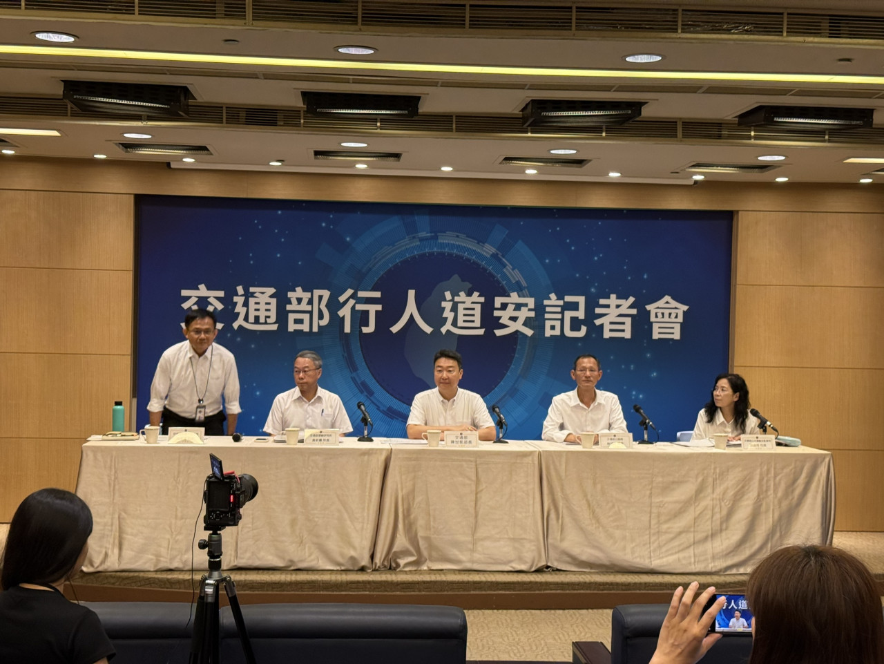 交通部舉辦道安記者會。