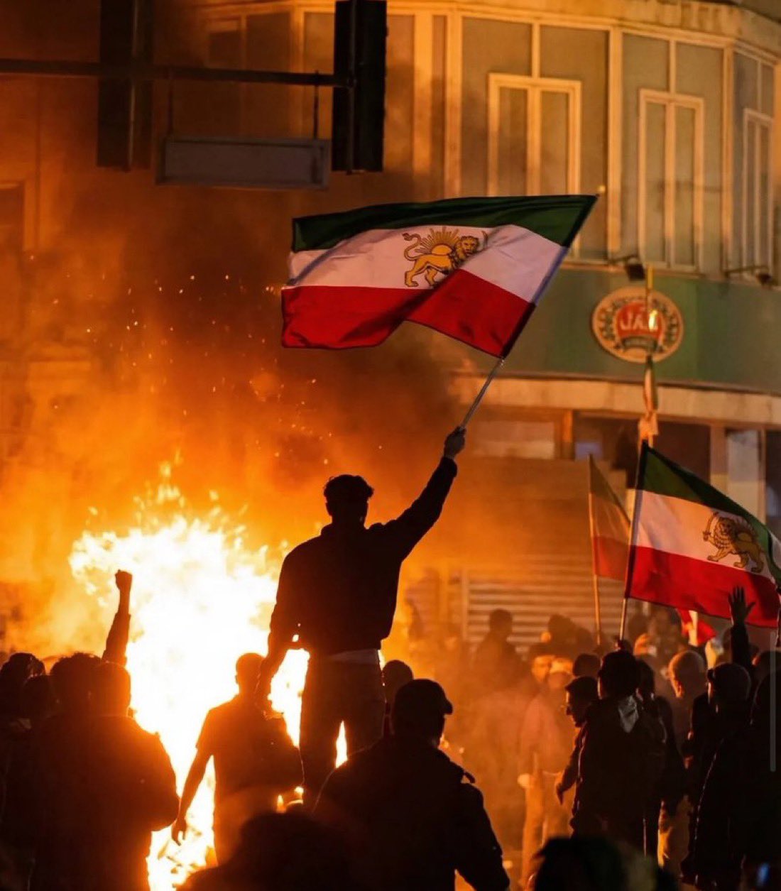 伊朗陷入動亂，駭客團體匿名者在X平台聲援。圖／Anonymous