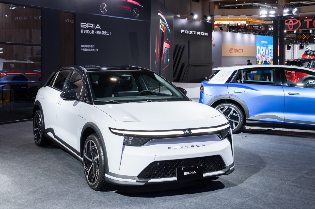 Foxtron Bria三車型全部亮相。