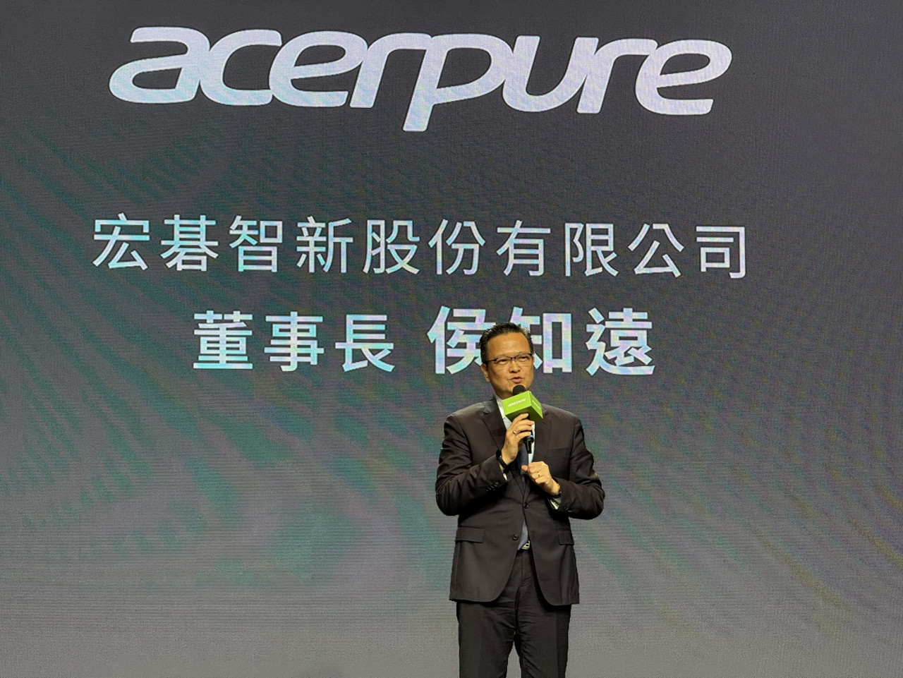 宏碁智新董事長侯知遠。
