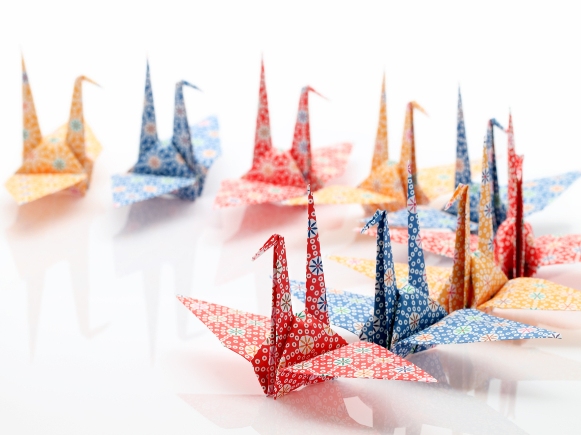 長輩退休人生超精彩！書法、旅遊樣樣來，還獲頒教育獎！