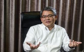 一成自備款買房挨轟「害死年輕人」 花敬群：暫停規劃