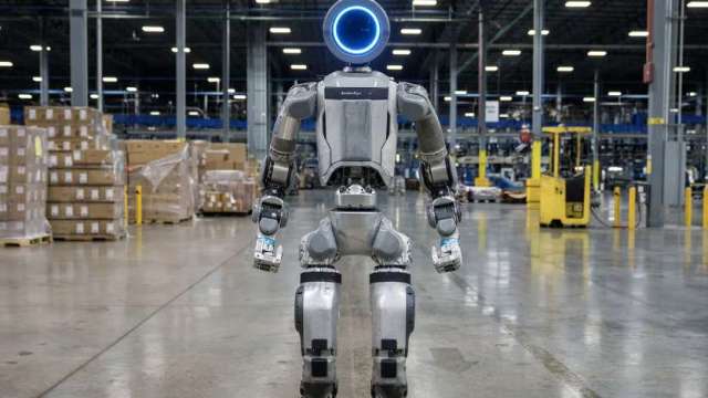 CES直擊片／會算壽命的鏡子「長壽鏡」、人型機器人360度轉頭，還有LG家務機器人…8大新創品曝光