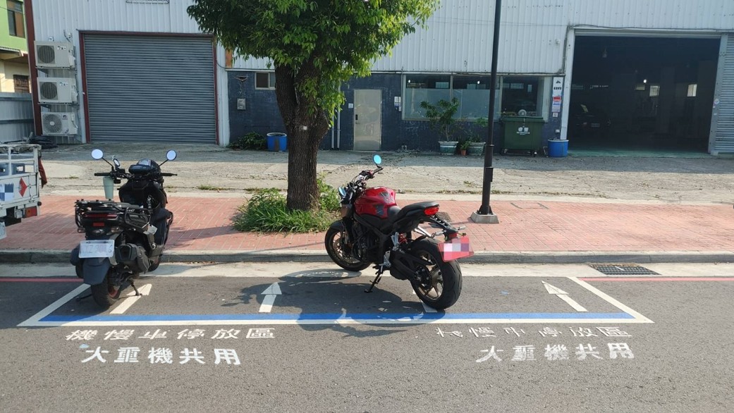 重機機車格新制！北市6.3萬個10/6開放，新北、台中…六都大型重機紅牌黃牌怎麼停？收費方式整理包