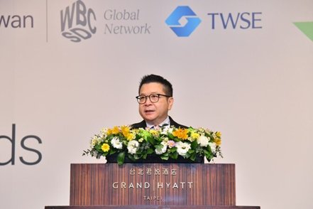 台股交易時間延長到3點半，證交所規劃曝光！「買賣足足6.5小時」網熱議股市延長交易：上班時間要更短了