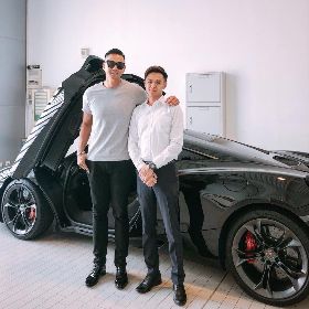 黑人1580萬超跑被撞不索賠 車廠：維修費免費