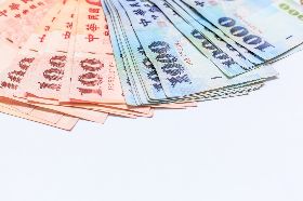 外資翻臉快 台幣重挫逾1.8角爆近3年最大成交量