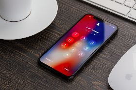 蘋果逃過一劫？紐時：白宮承諾iPhone不列關稅名單