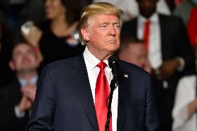 無視期中選舉、美股漲跌！川普準備對中國全面開戰