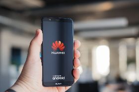 IDC：華為智慧機市占首度超越蘋果 三星出貨量減1成
