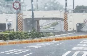 車快滅頂！台南、高雄豪雨「比颱風還驚人」