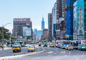 買房難、租屋環境又不佳 年輕人有脫困之道嗎？