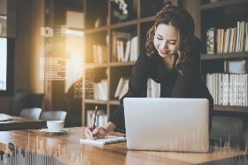 揭開十年不工作的秘密！接案如何維生？要靠這三點