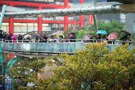 一個台灣兩個世界！彭啟明：北部換季濕涼 南部高溫30℃