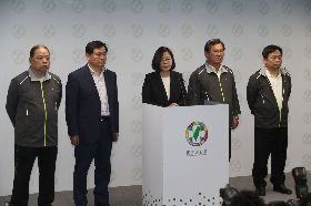 九合一選舉大敗 蔡英文宣布即日起辭民進黨主席