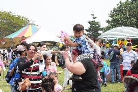 為什麼大人也爽放兒童節？原來這是有法律規定的