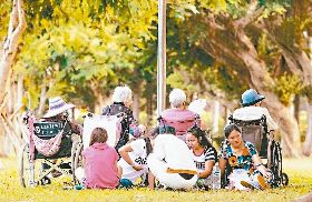 發選舉紅包？長照扣除額 擬每年12萬