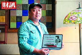 歷經兩度失業　不忘初心回歸創作... 靠1支筆變身網紅  八耐舜子的奇遇人生