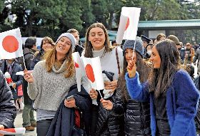 借鏡國外》從「排外」到積極找國際人才 人口減少30萬  日本靠移民補一半缺口