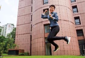 察言觀色》曾自以為貼心  但大客戶卻不領情 從穿搭透視個性  超業收服高端客群