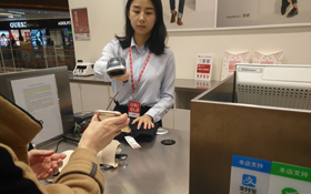 支付寶攻日 陸客幫大忙