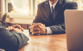 人到中年還在求職 並不是他自願淪落...