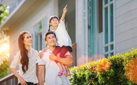 你早晚都會走進 買房買車賺錢養孩子的生活裡