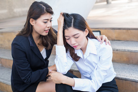 想做一輩子的朋友，就不要當同事...人力銀行副總的良心話