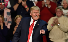 狂人川普怒斥：臉書和其他媒體抵制我是串通好的？