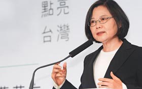 長照月薪提升至三萬二   蔡英文：希望帶動整體基本薪資