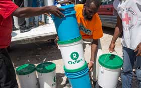 救災順便拿公費買春？慈善團體「樂施會」遭爆料隱匿性醜聞