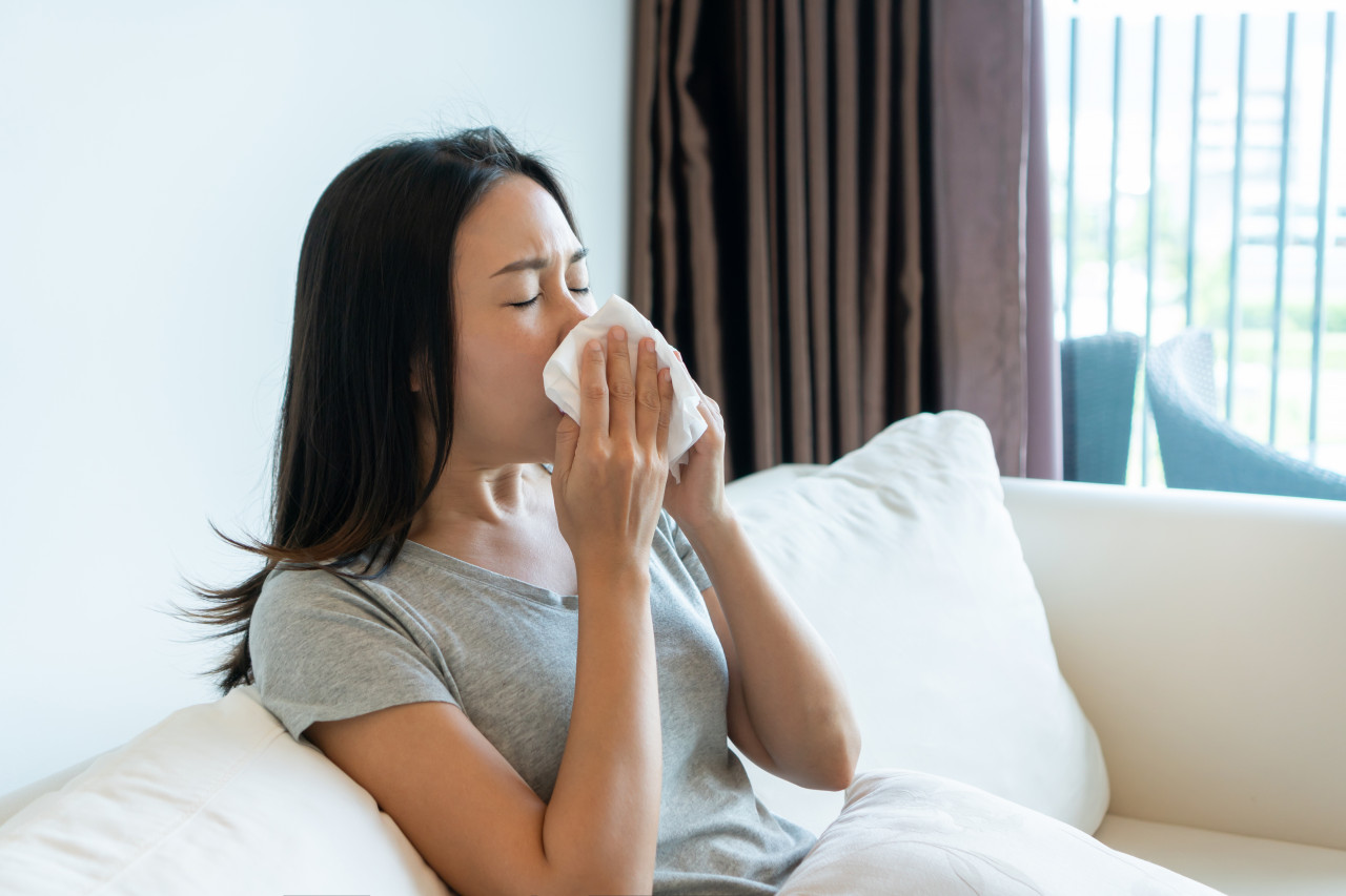 發燒、喉嚨痛…新冠、流感症狀都一樣！三合一快篩15分鐘辨真相：找對病毒，不錯過黃金治療期