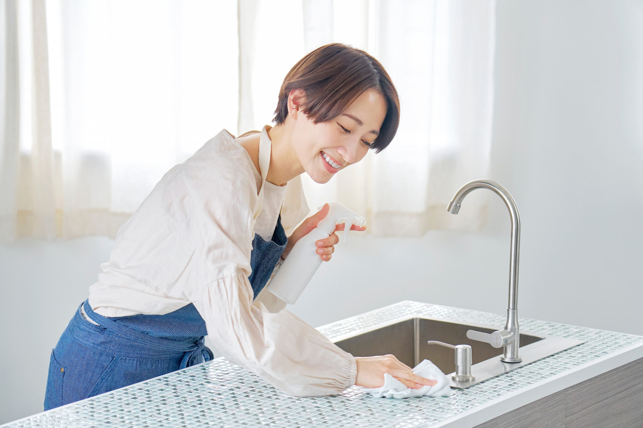 討厭打掃是因為沒完沒了！馬桶、水槽…每天15分鐘「無痛整理」：擁抱不完美，不要一次掃乾淨