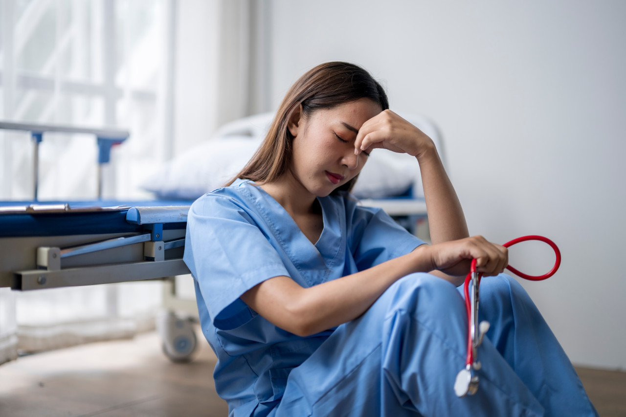 拯救性命卻被控「你害死我媽」！家屬為理賠300萬偽造死亡證明…醫嘆：比病魔更難對付的，是人心