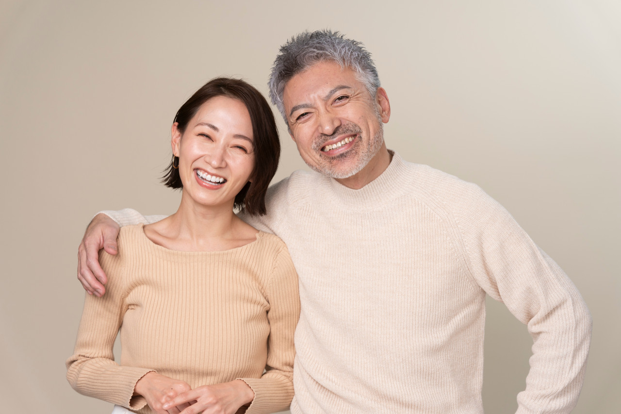 醫師夫妻十年存款300萬！年燒70萬繳人情保單、兩兒才藝課快破百萬…不想70歲退休，4招提升「儲蓄率」