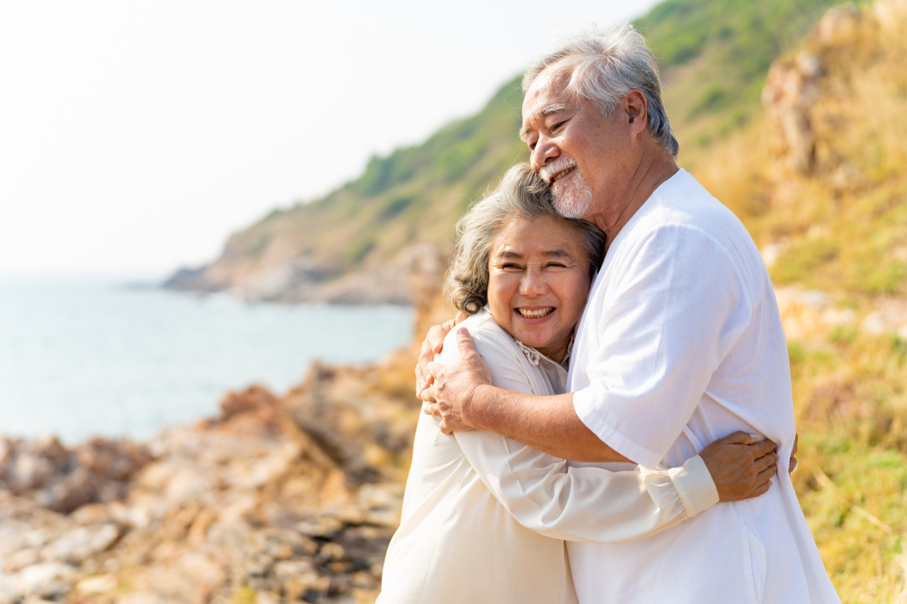 妻子走後竟冒出陌生弟弟分遺產，80歲老翁掏千萬買回自己的家：夫妻相守60年，卻輸給一個名字