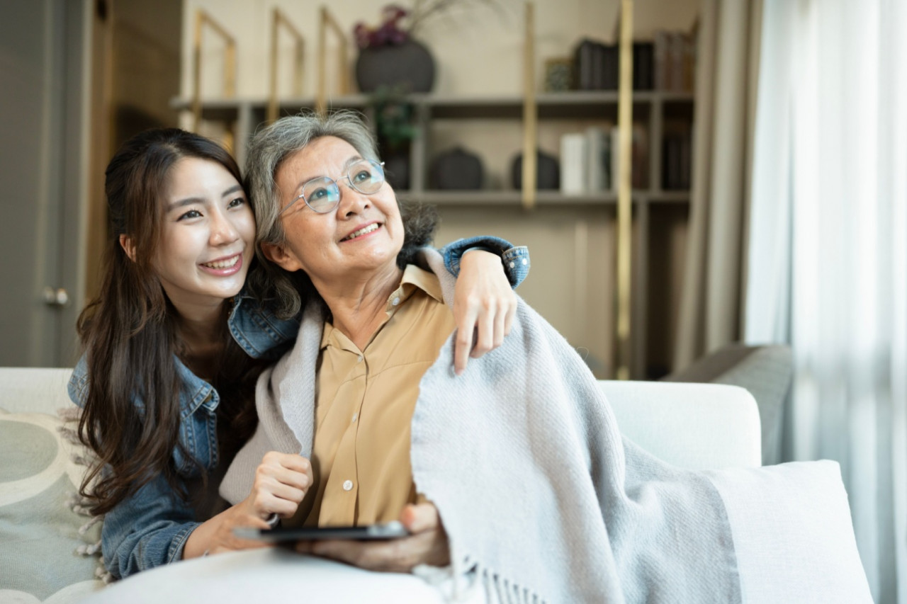 72歲婦人腎衰竭、骨折貧血，竟是多發性骨髓瘤！健保給付「四合一療法」穩病情、恢復腎功能