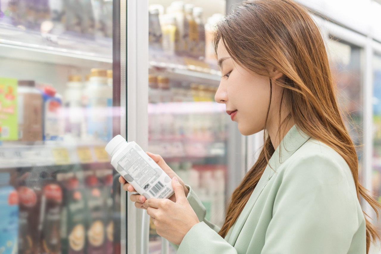 吃起來不鹹≠含鈉量少！醫曝「這些食物」不知不覺吃進高鹽分：1片蘋果派比3片煙燻鮭還鹹