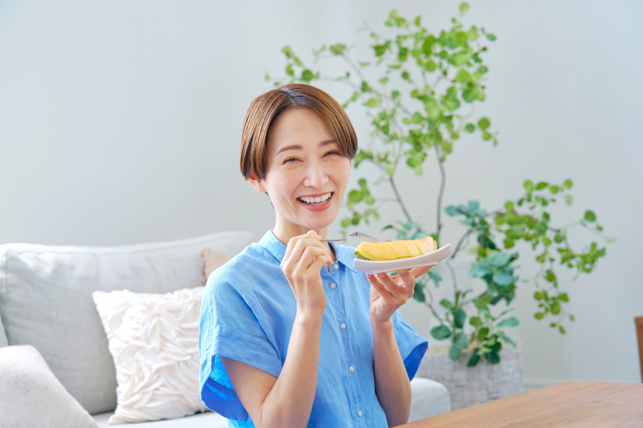 1天水果怎麼吃？「1份」怎計算？營養師圖解15種夏日水果份量：「這種」一顆下肚就超標