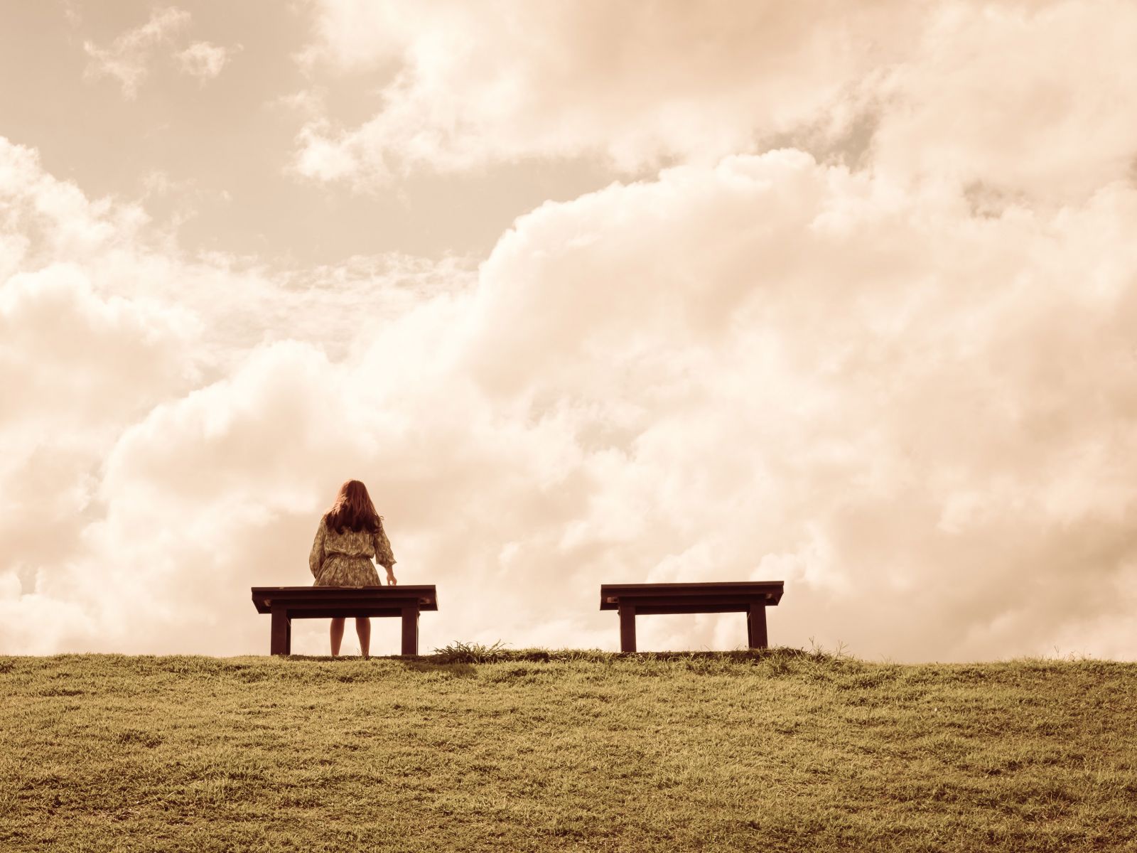 大家都去談戀愛了， 就你還在等前任