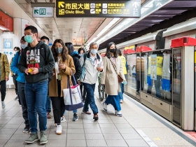 懶人包／4月9日起可寄口罩給海外「二等親」　可寄給誰？怎麼寄？