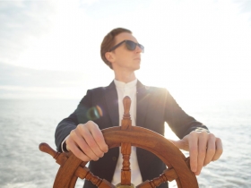 職場、市場進入黑暗期　完全自救手冊安度不景氣